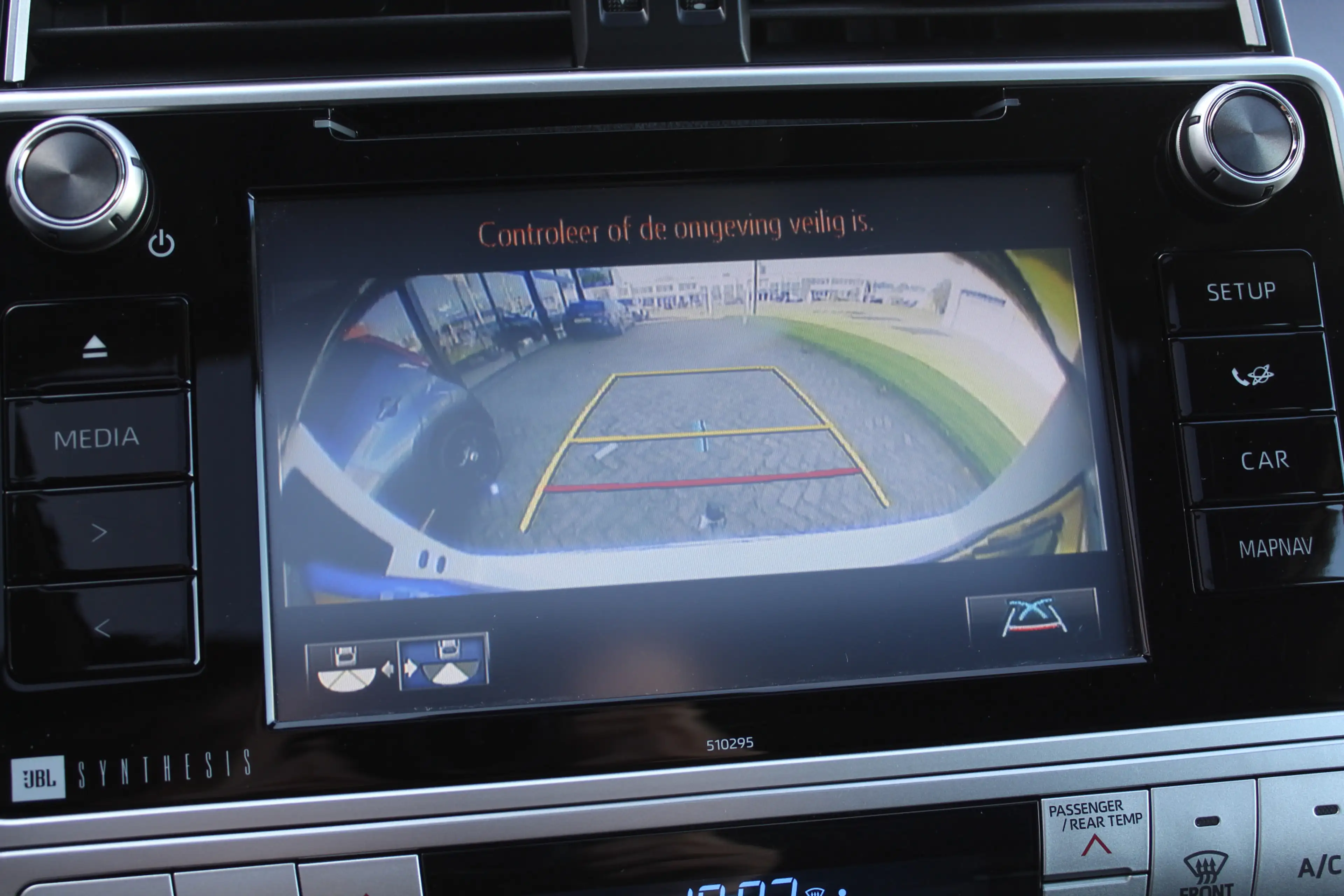 Toyota Land Cruiser 2.8 D-4D-F Executive Window Van | Rijklaar | Trekh — photo 14