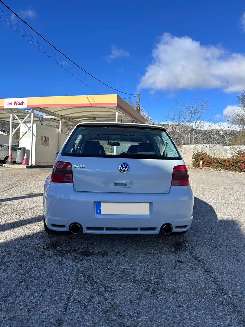 Volkswagen Golf R32 - 2