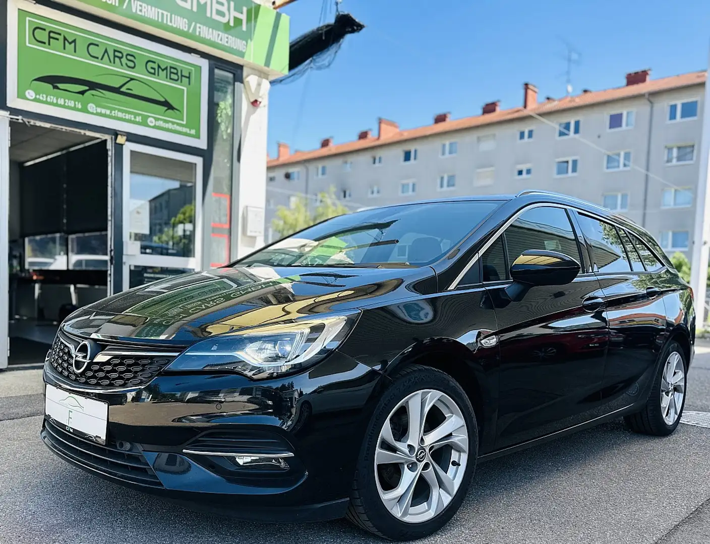 Opel Astra ST 1,5 CDTI Business Elegance Aut. Schwarz - 1