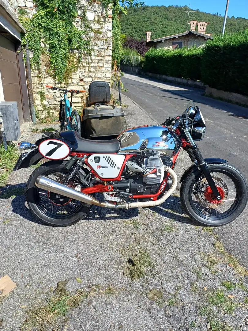 Moto Guzzi V 7 RACER Plateado - 1