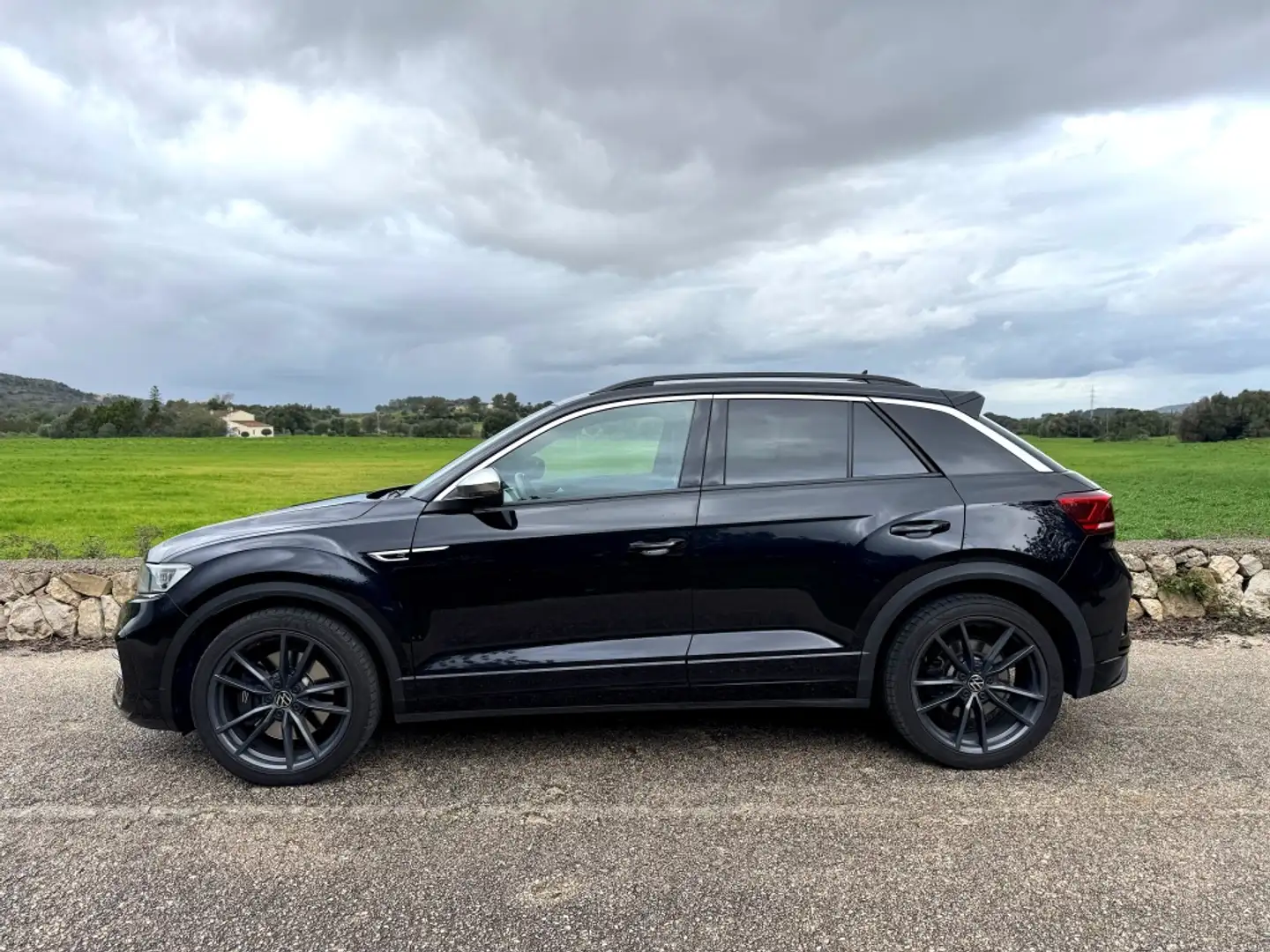 Volkswagen T-Roc 2.0 TSI R 4Motion DSG7 221kW Negro - 2