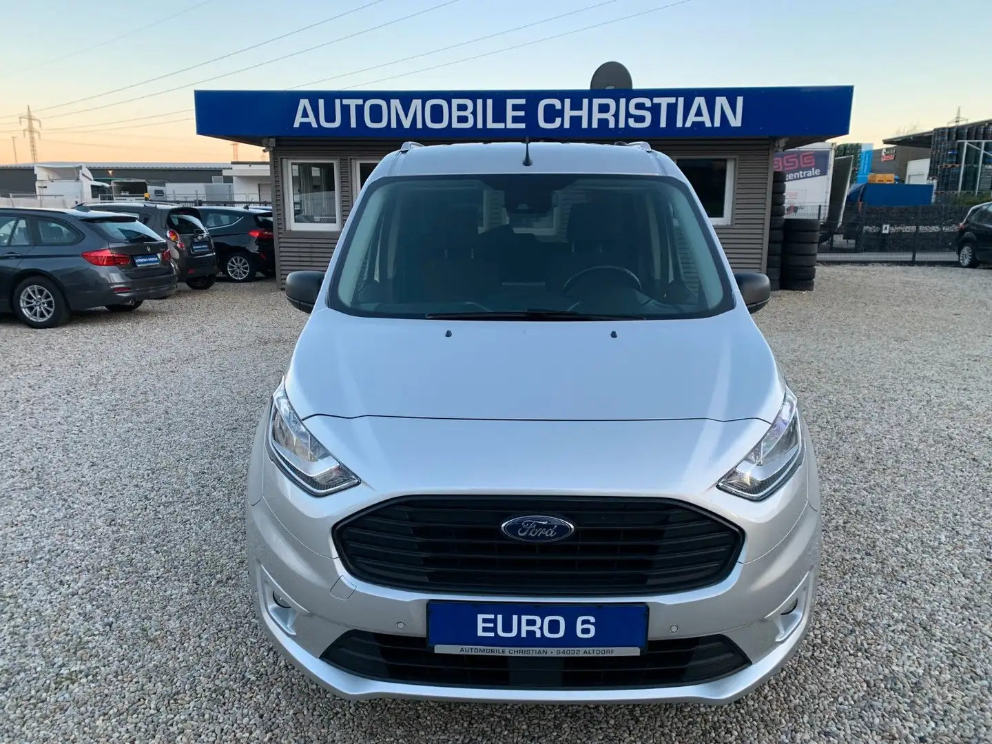 Ford Grand Tourneo Connect 1.5 Trend 7. Sitzer SHZ Plateado - 1