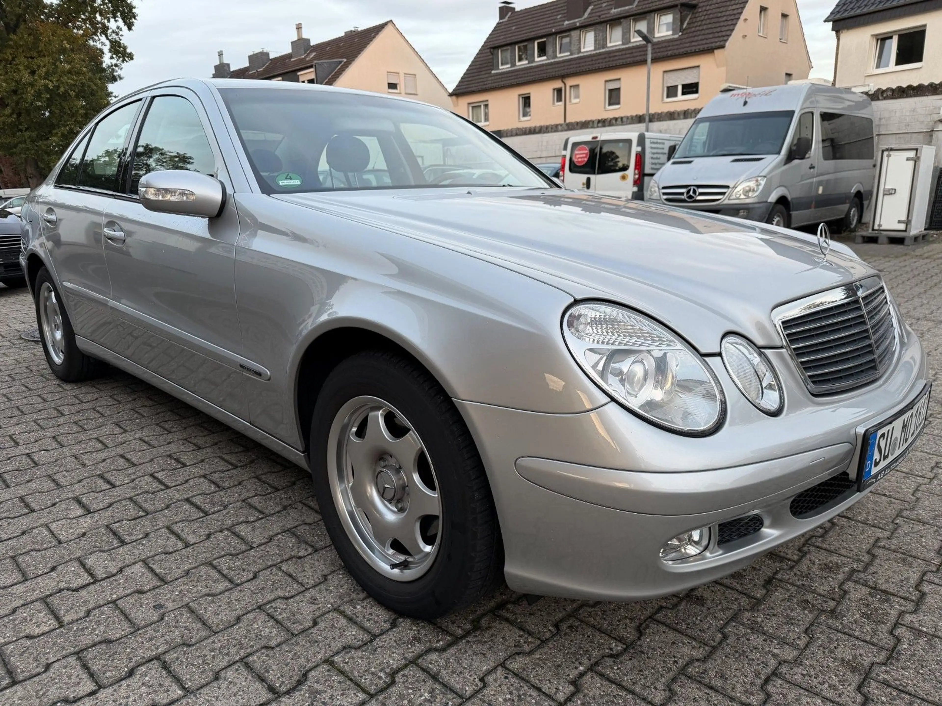 Mercedes-Benz E 200 E Limousine E 200 Kompressor — photo 3