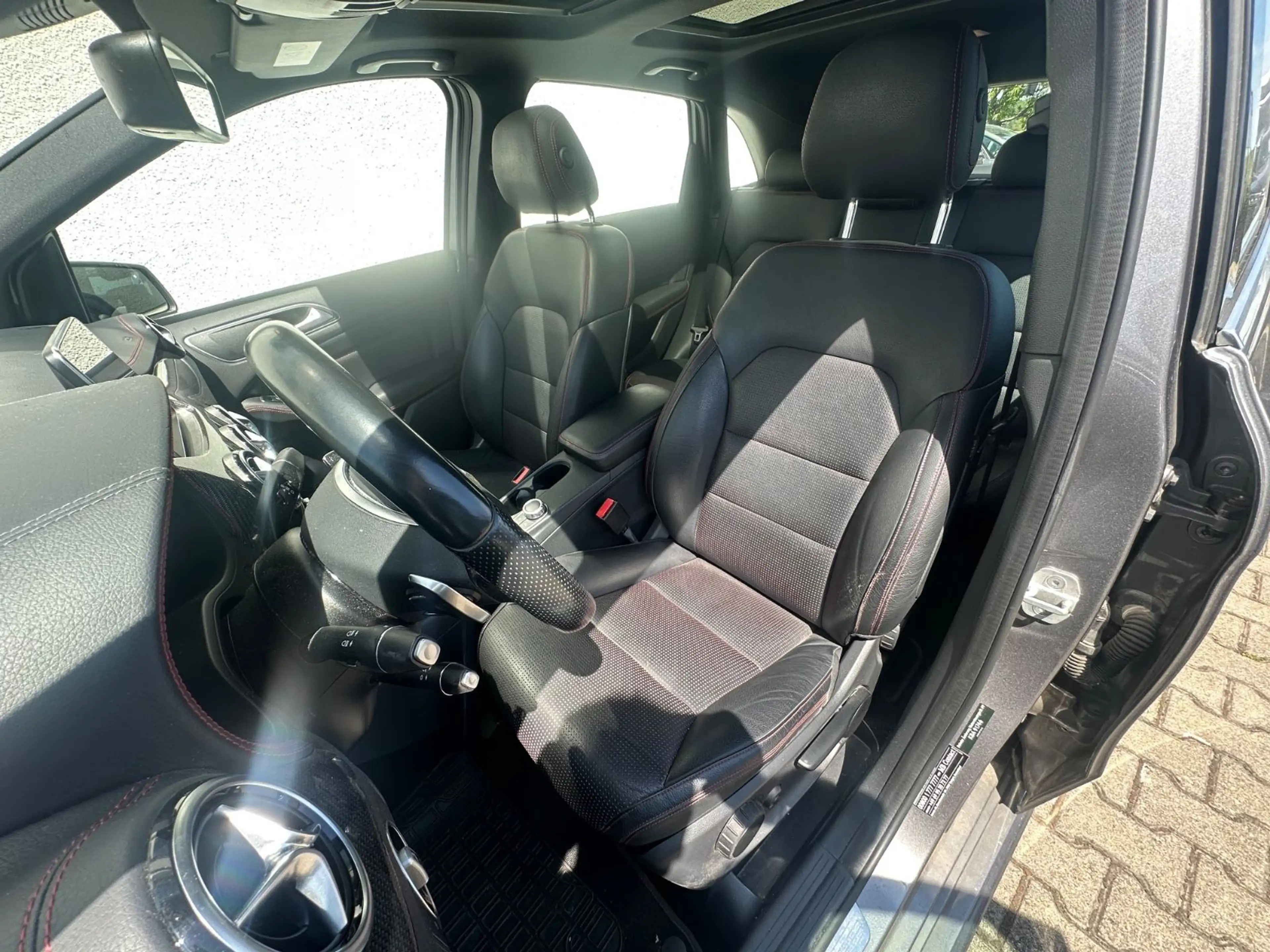 Mercedes-Benz B 220 CDI AMG Pannorama/Leder/Bi-Xenon/PDC — photo 9