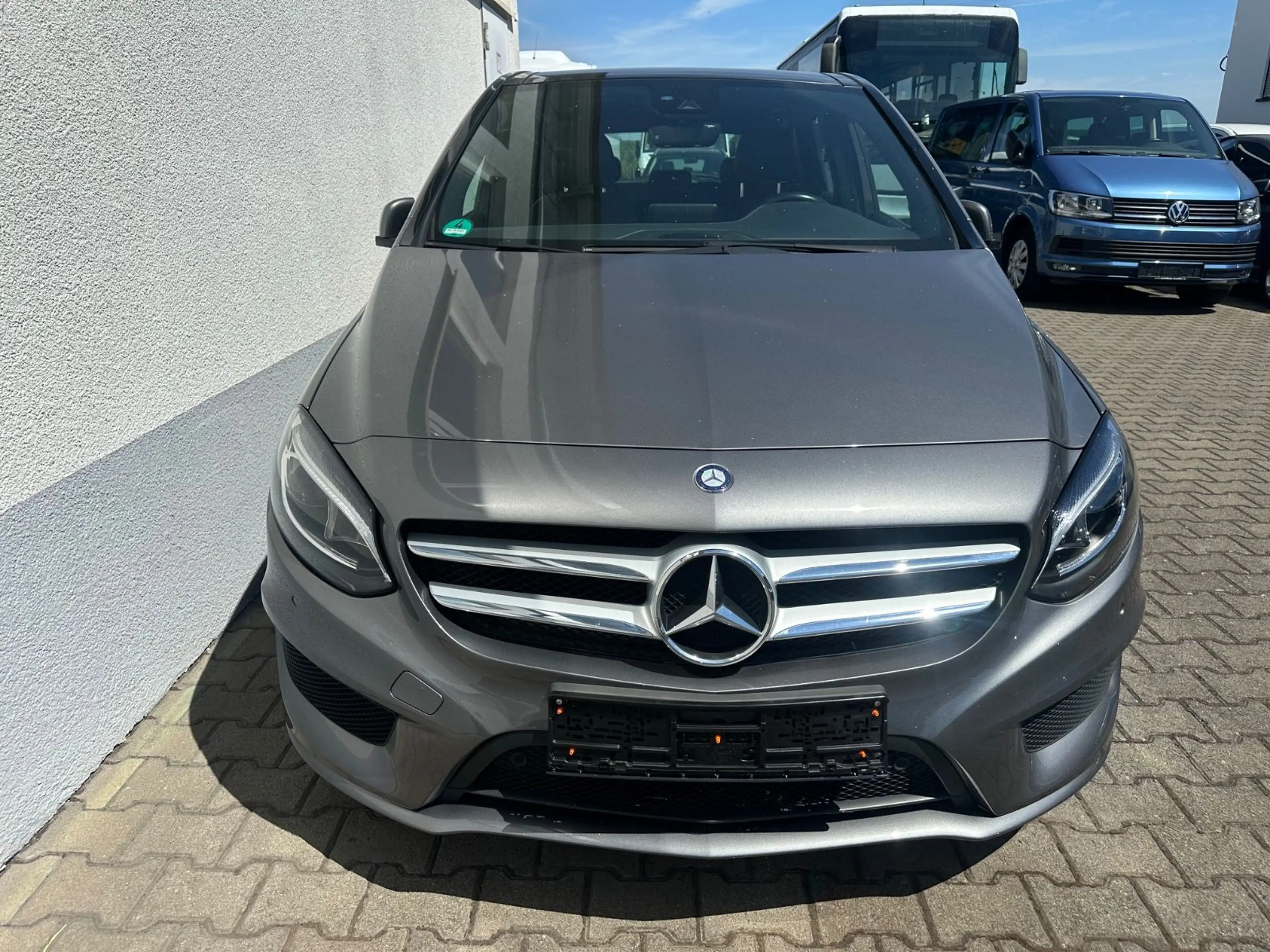 Mercedes-Benz B 220 CDI AMG Pannorama/Leder/Bi-Xenon/PDC