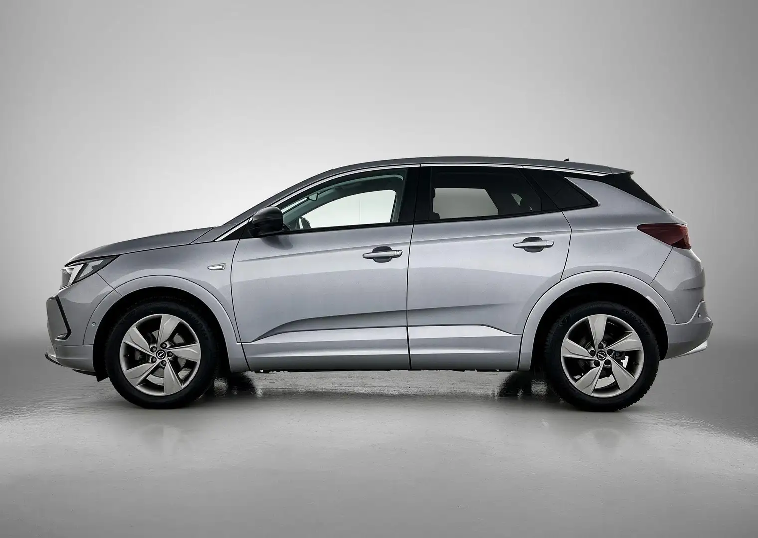 Opel Grandland 1.2 Turbo GS | 130pk | Camera | Navigatie | LED Ma Grijs - 2