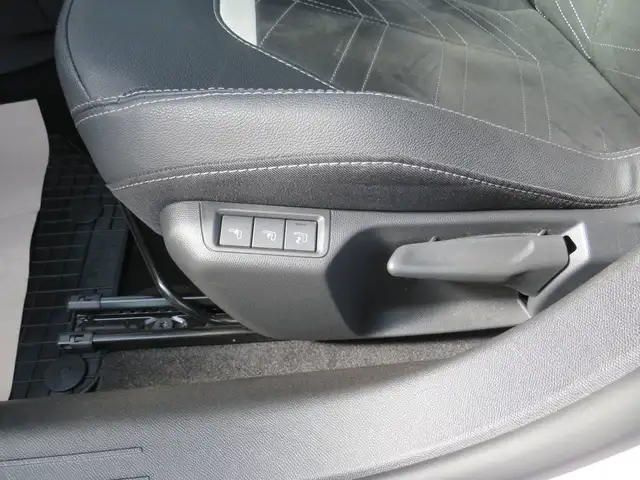 Opel Corsa view 12