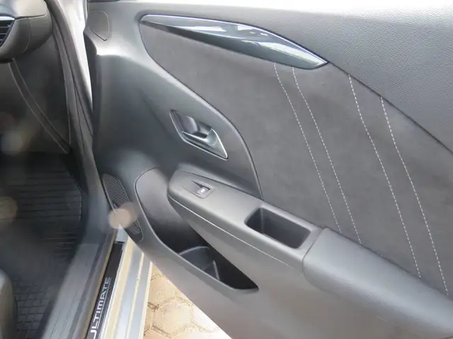 Opel Corsa view 8
