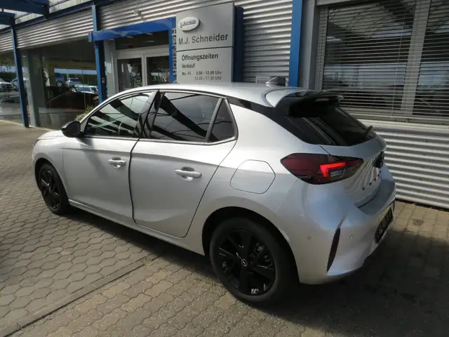 Opel Corsa view 4