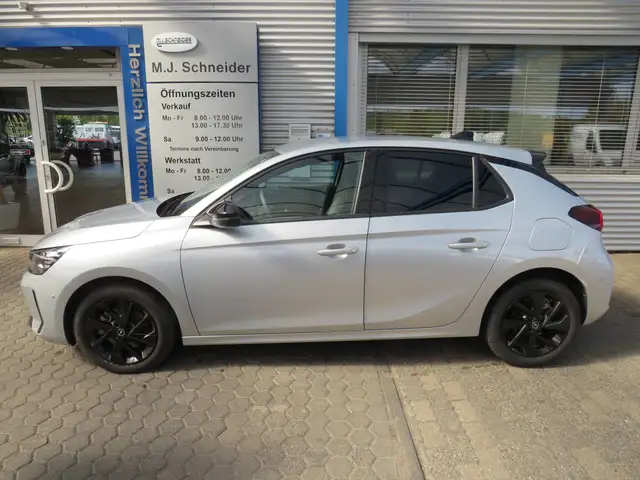 Opel Corsa view 3