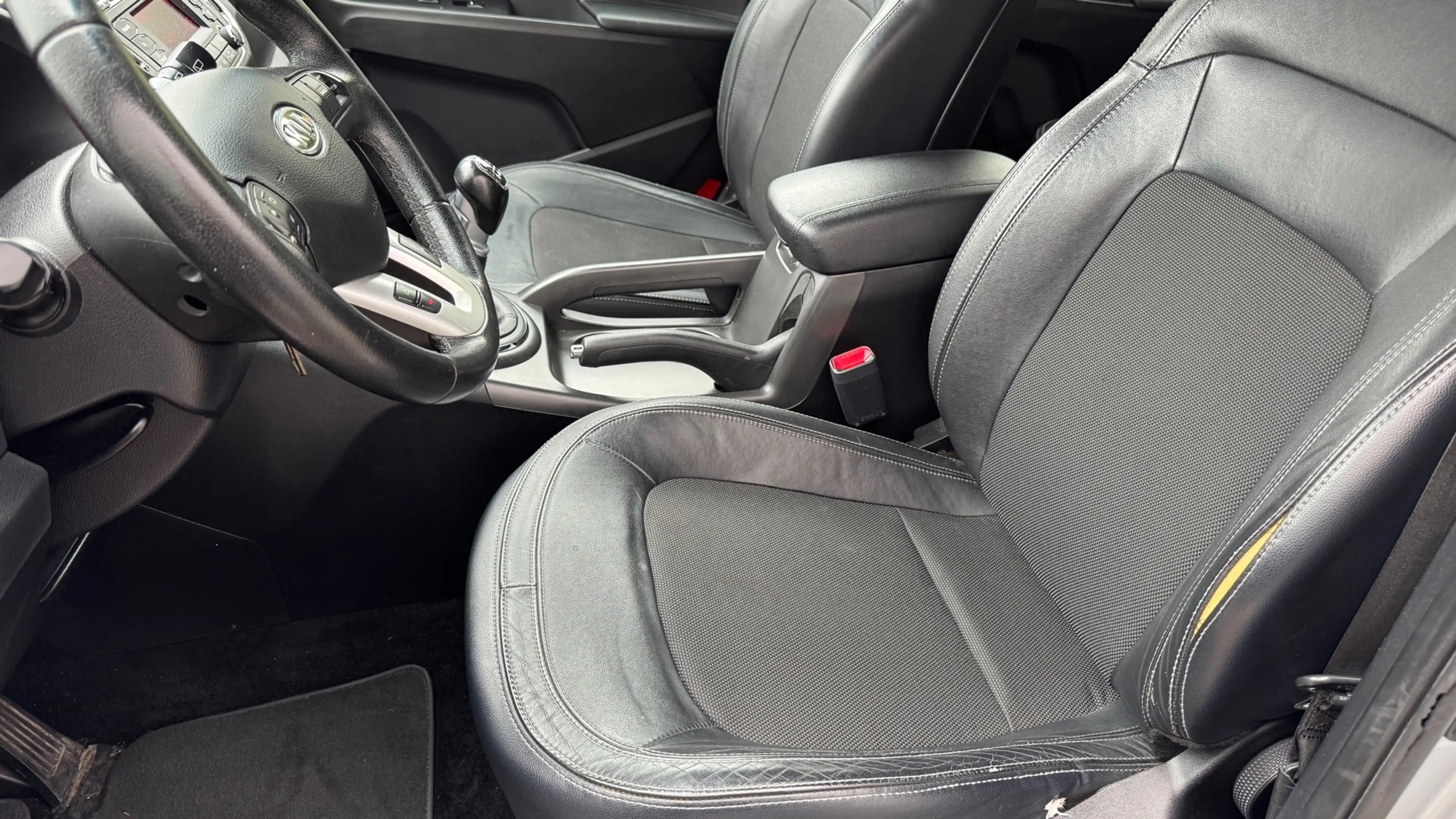 Kia Sportage 1.6 GDI X-ecutive Plus Pack — photo 8