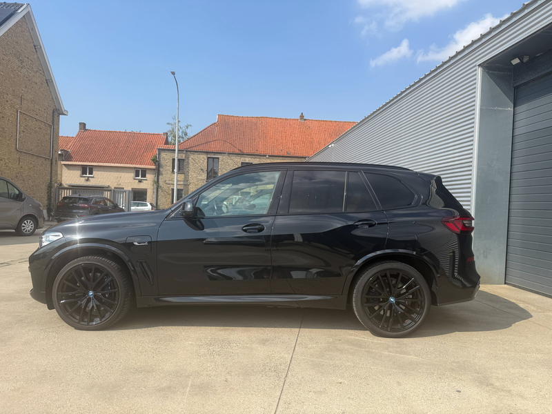 BMW X5 X5 PHEV 3.0A xDrive45e / M Sport / SKY LOUNGE / PANO / TREKHAAK / 22" / HUPD / LAZER — photo 5