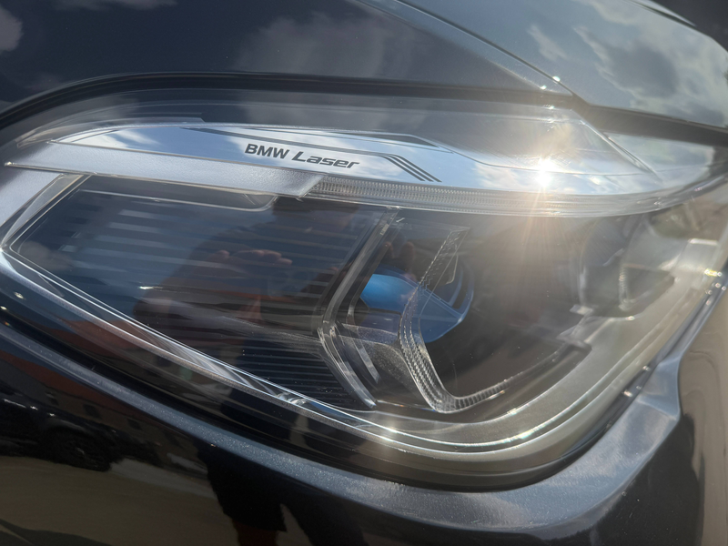 BMW X5 X5 PHEV 3.0A xDrive45e / M Sport / SKY LOUNGE / PANO / TREKHAAK / 22" / HUPD / LAZER — photo 11