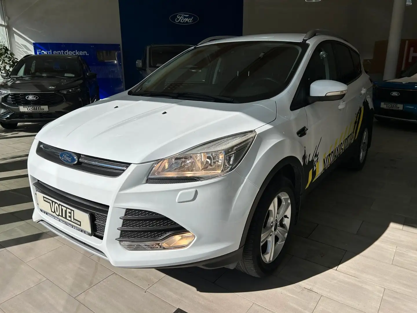 Ford Kuga Trend 1,5l Wit - 1