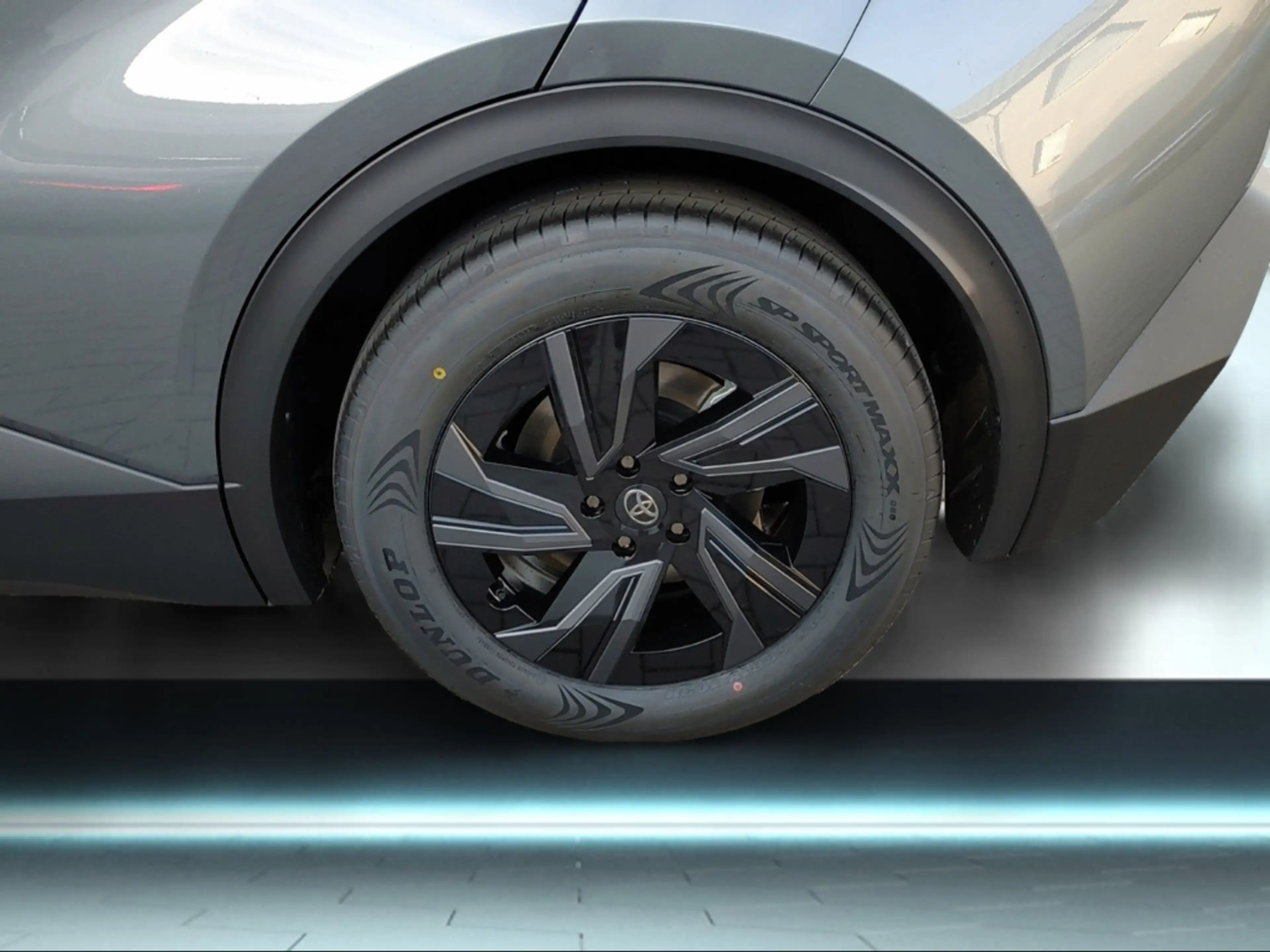 Toyota C-HR+ + Teamplayer ACC SHZ LED PDCv+h Keyless — photo 11