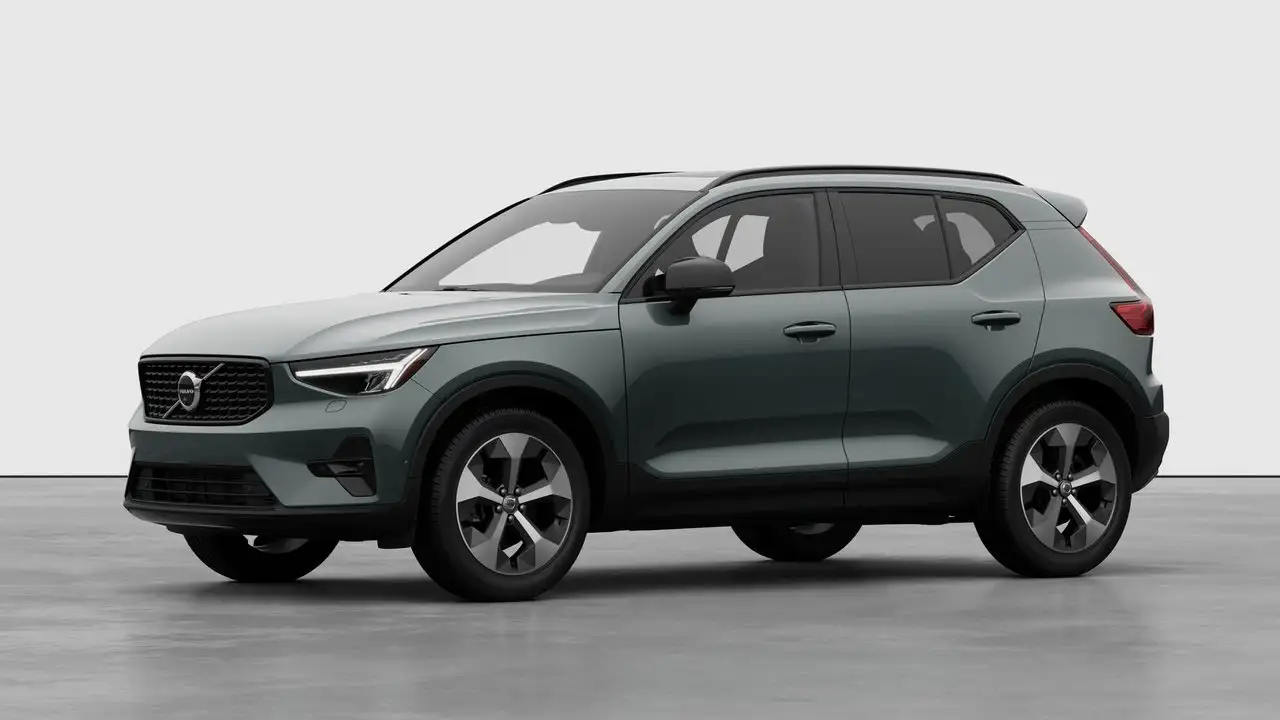 2026 Volvo XC40