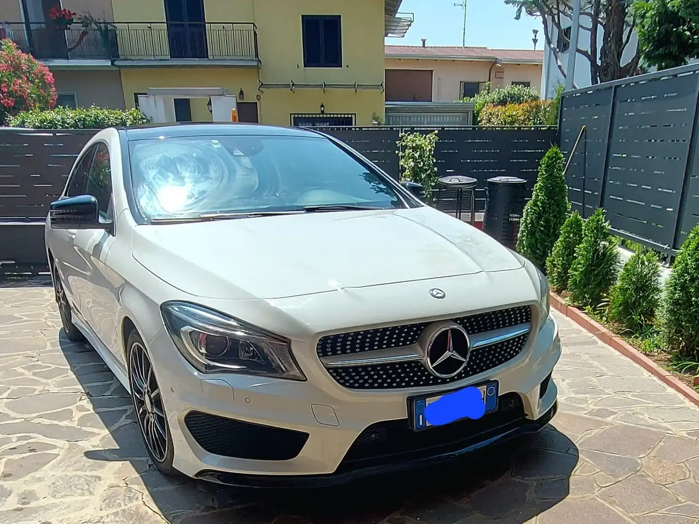 Mercedes-Benz CLA 220 CLA - C117 cdi Premium 170cv  AMG Alb - 2