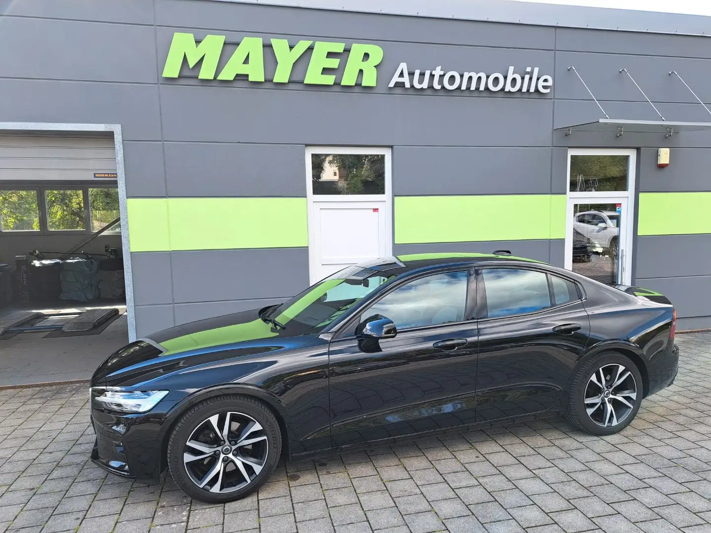Volvo S60 Lim. R Design "Navi-LED-Sport" Schwarz - 1