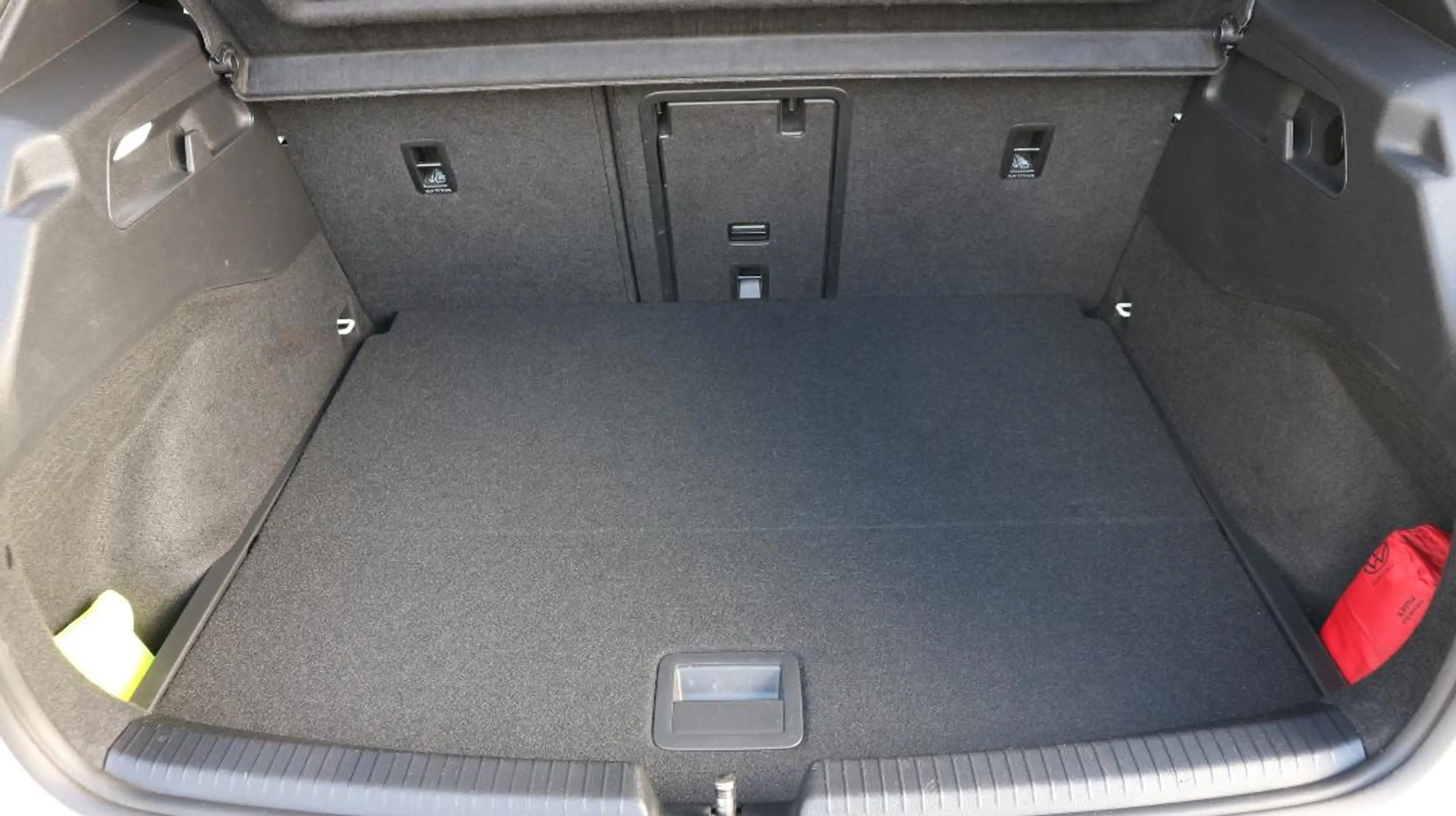 Volkswagen ID.3 Pro Performance — photo 14