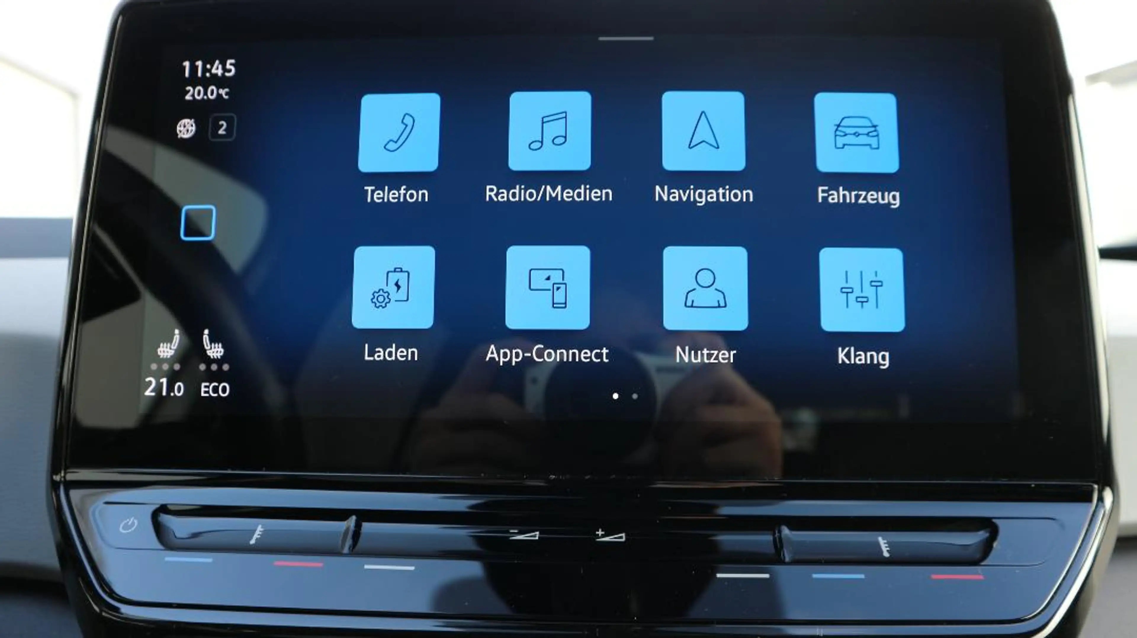 Volkswagen ID.3 Pro Performance — photo 10