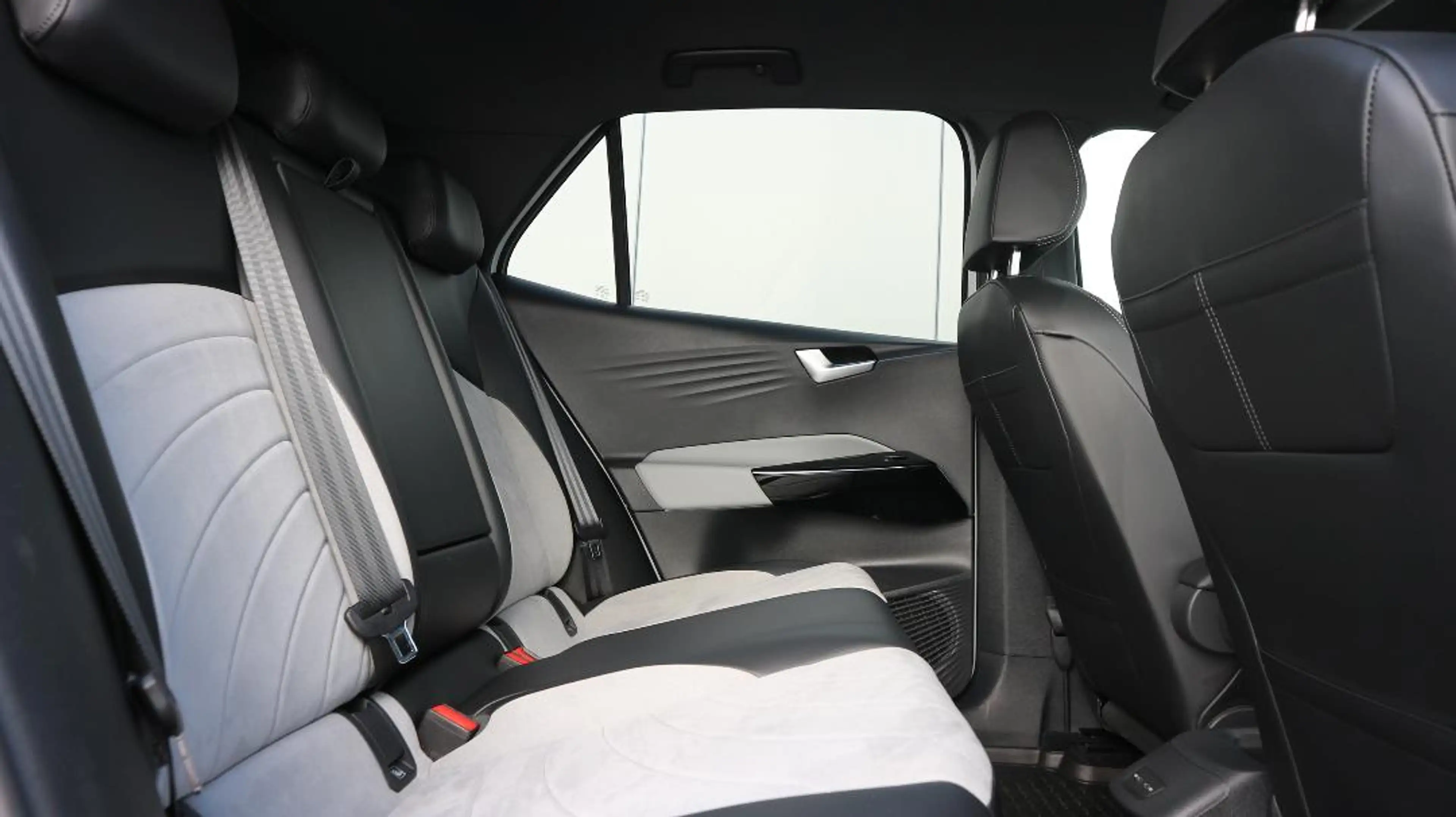 Volkswagen ID.3 Pro Performance — photo 6
