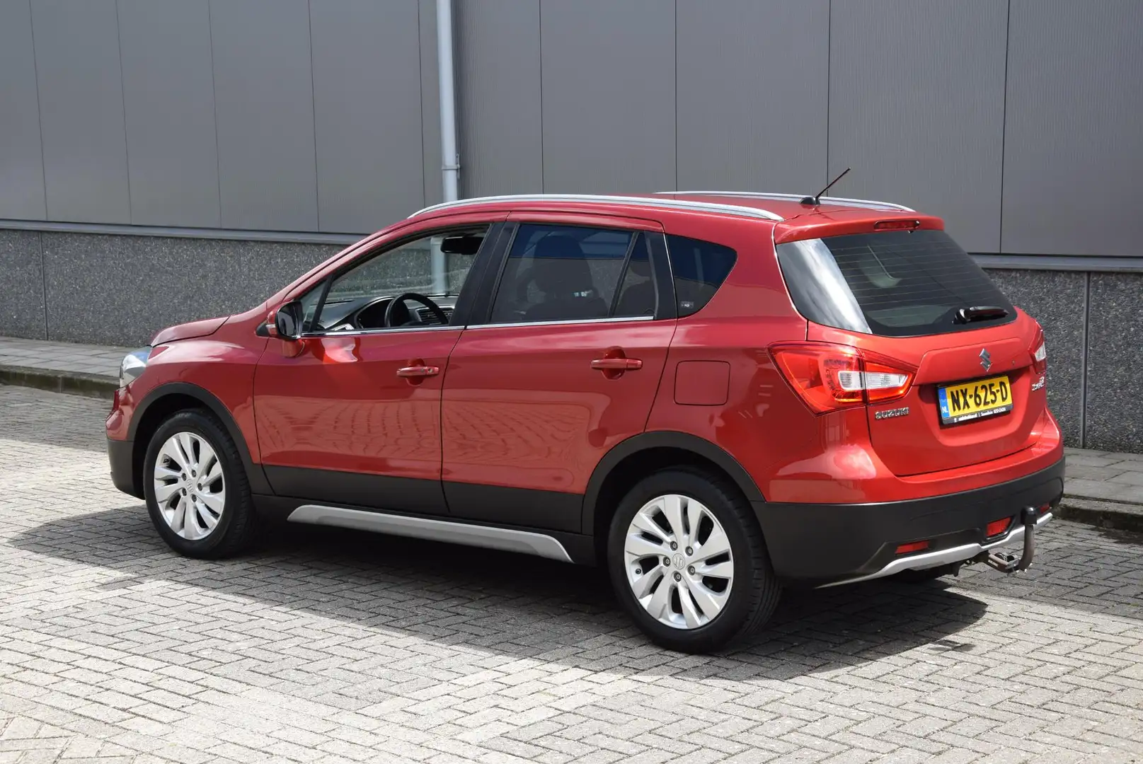 Suzuki S-Cross 1.4 Boosterjet Exclusive Rood - 2