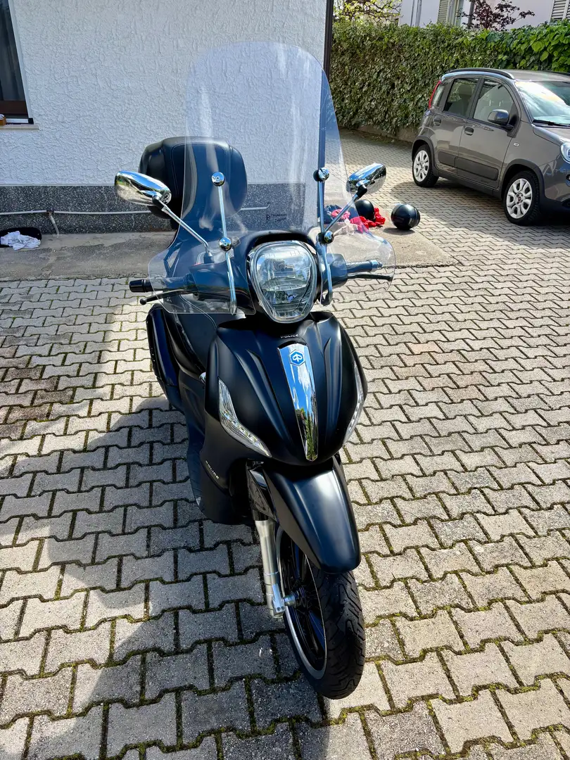 Piaggio Beverly 300 i.e. ABS-ASR Police Fekete - 2
