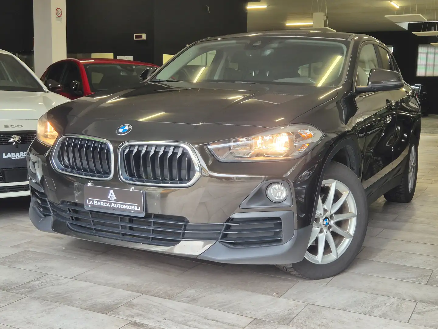 BMW X2 X2 sdrive16d auto TETTO Marrone - 1