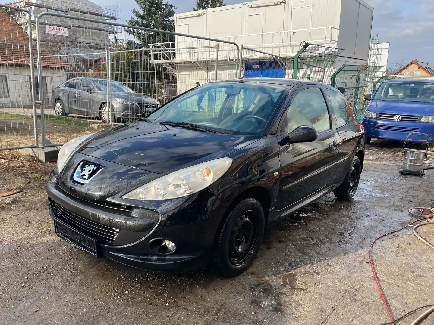 Peugeot 206 Basis. Klima Schwarz - 1