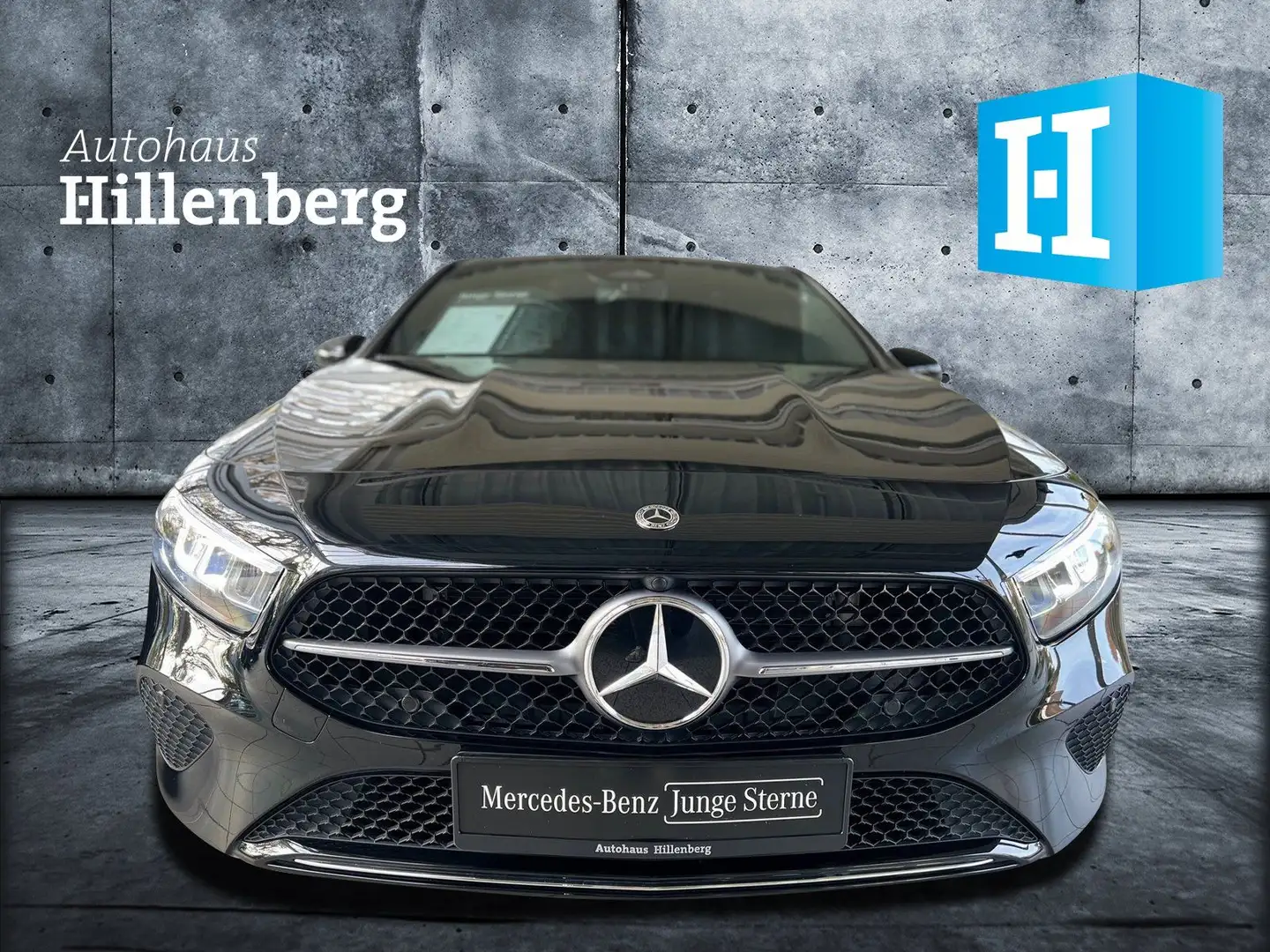 Mercedes-Benz A 180 Progressive Line Advanced Schwarz - 2