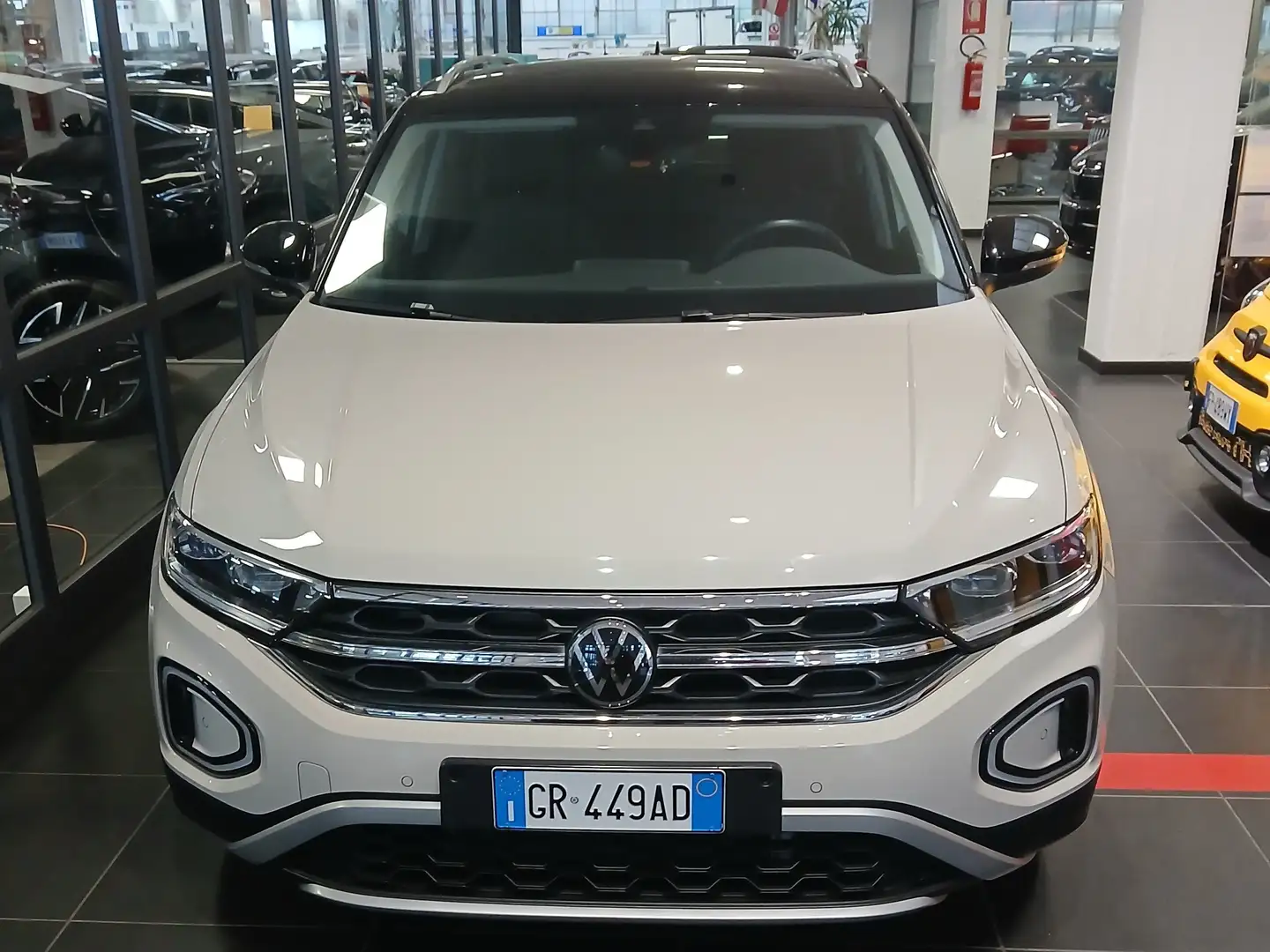 Volkswagen T-Roc T-Roc 1.0 tsi Style 110cv Beige - 1
