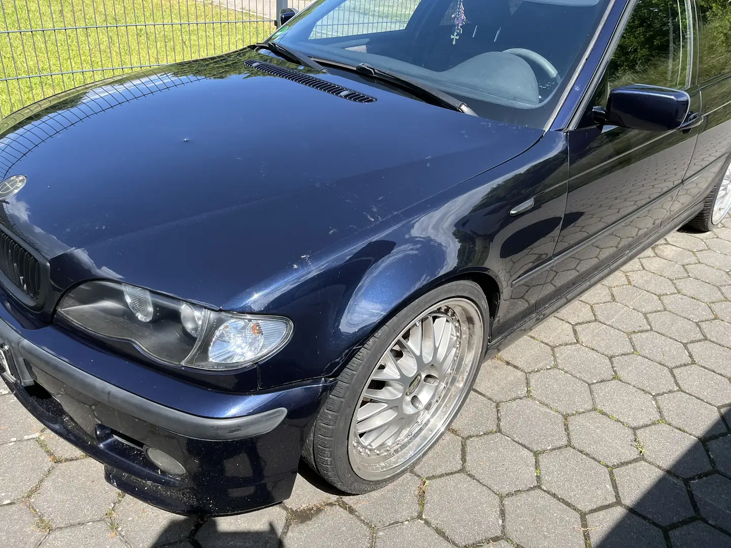 BMW 325 325i mit M-Paket und Sportfahrwerk - 2