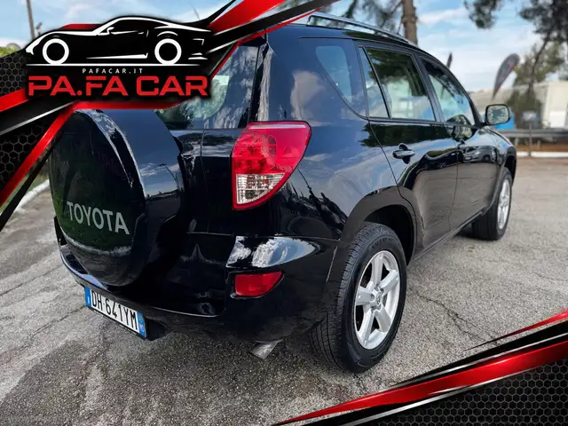 Toyota RAV4 view 13