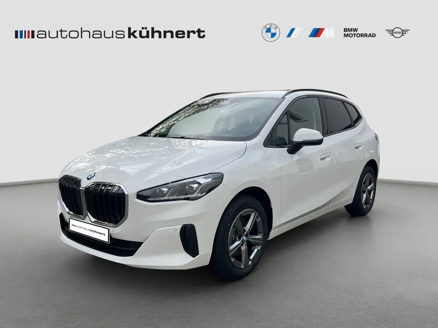BMW 218 i Active Tourer SpurAss HiFi Navi ParkAss DAB Weiß - 1