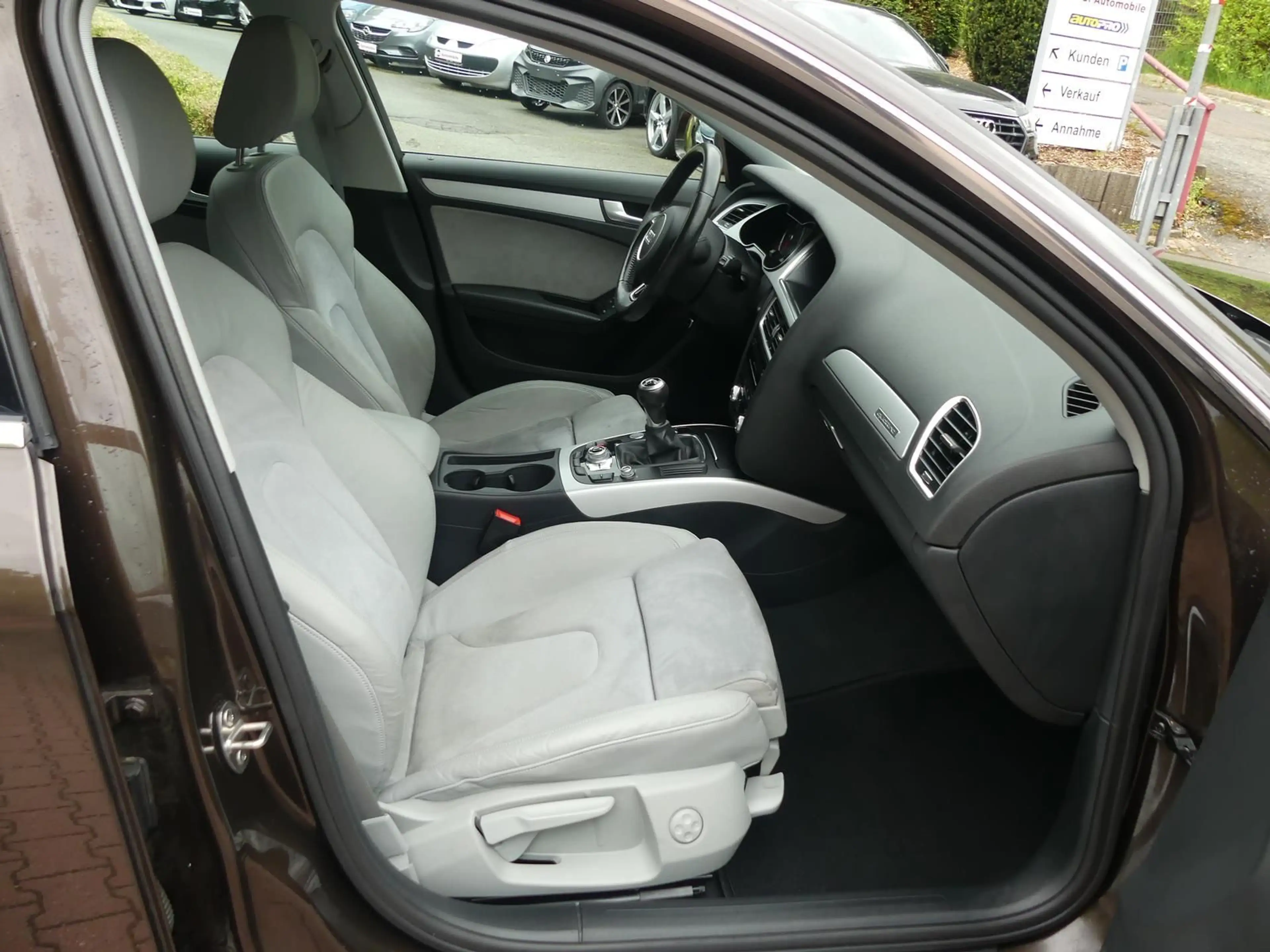 Audi A4 allroad A4 2.0 TDI*Allroad*quattro*Klima*SHZ*ACC*Xenon — photo 14