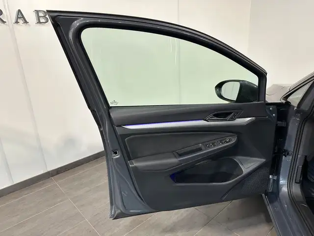 Volkswagen Golf view 7