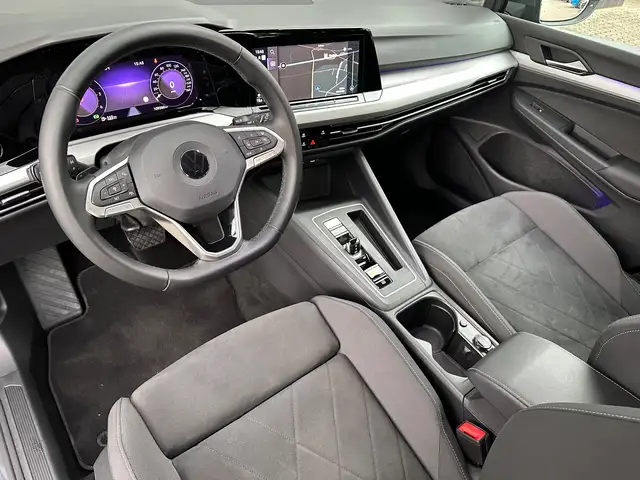 Volkswagen Golf view 9