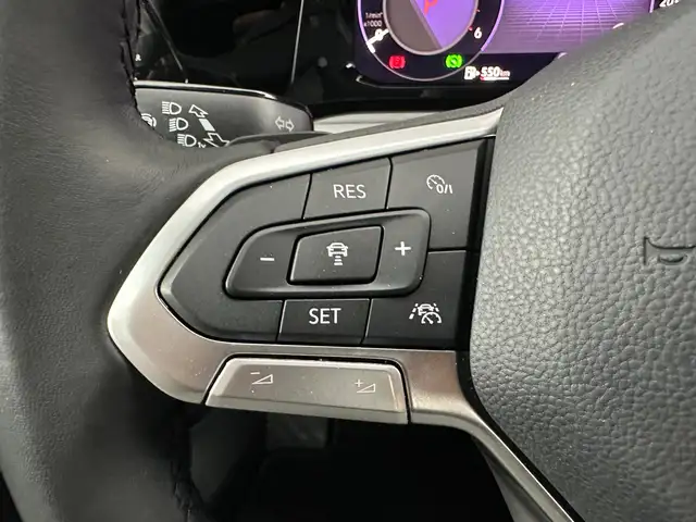 Volkswagen Golf view 12