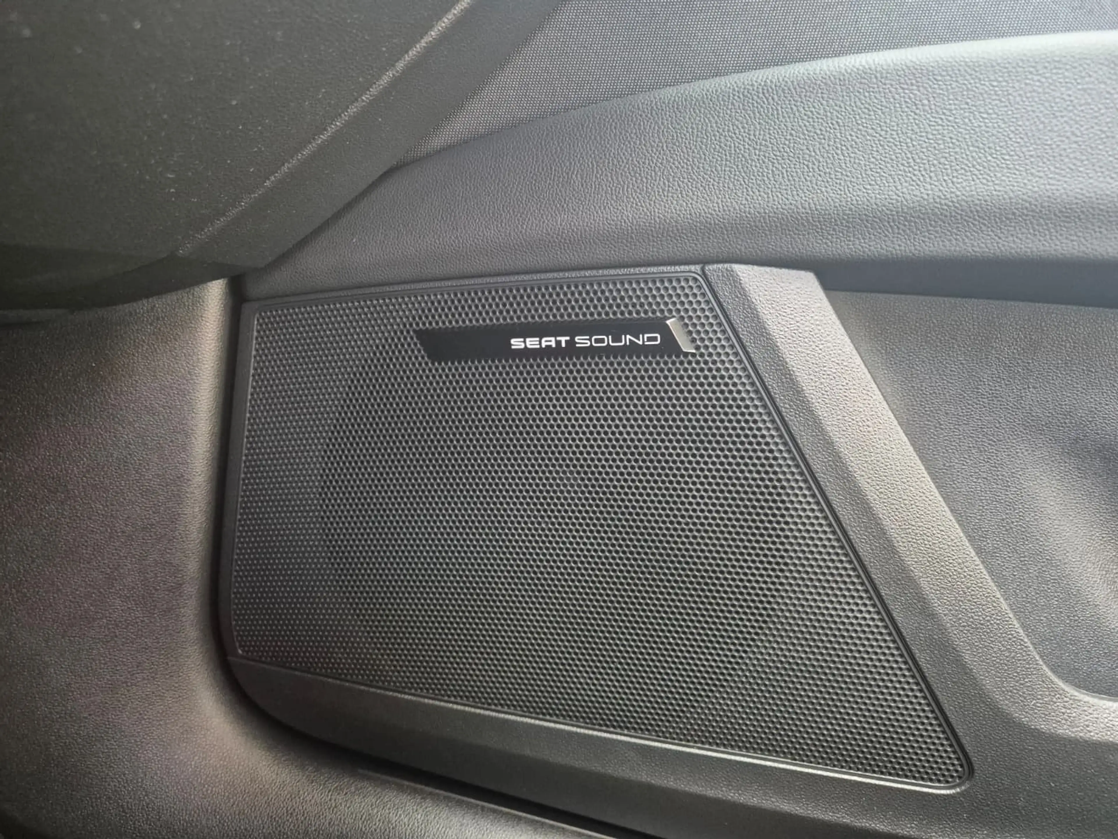 SEAT Leon 1.4 TSI FR*LED*PDC*CARPLAY*TEMPO*SEATSOUND — photo 26