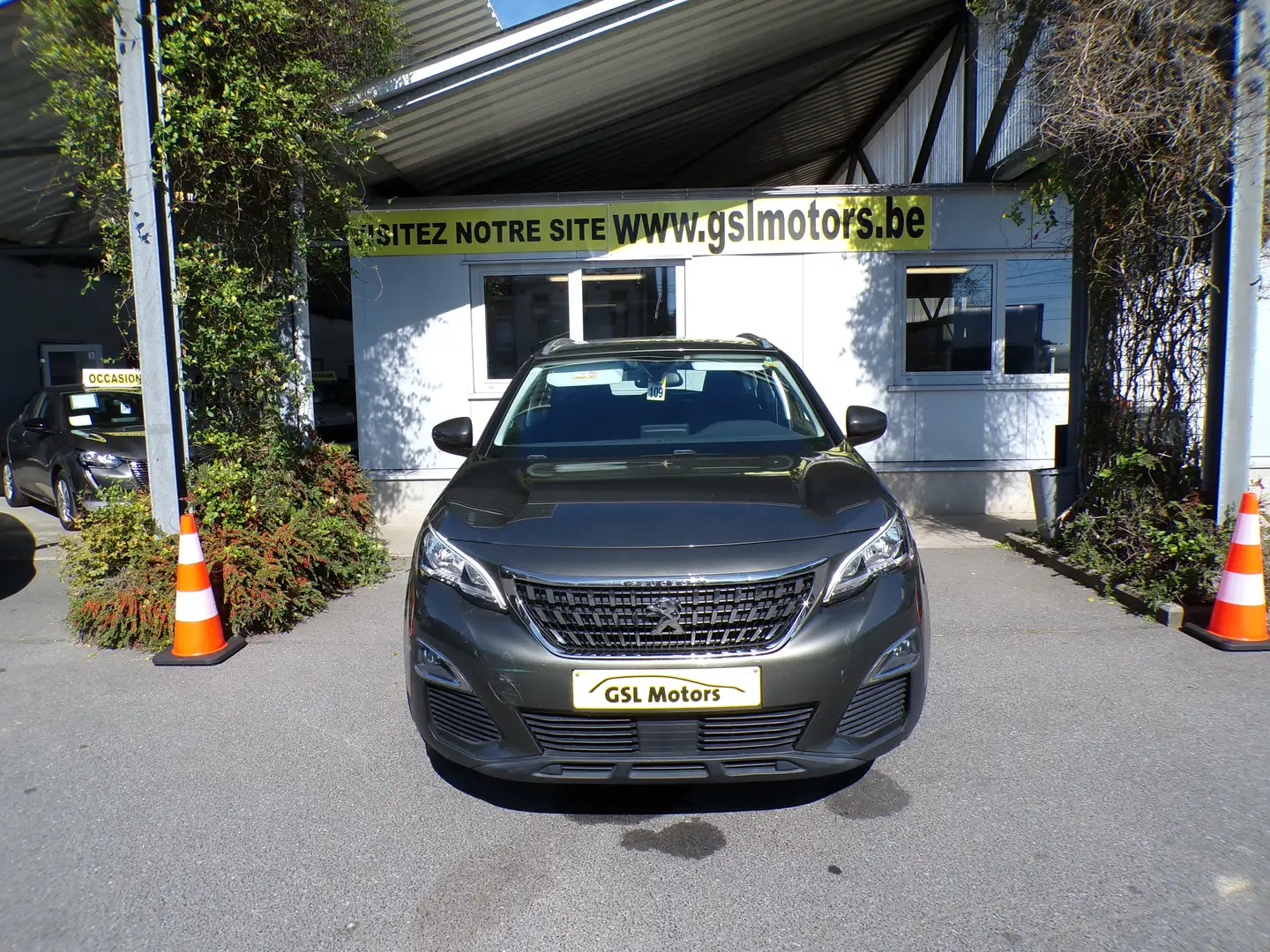 Peugeot 3008 1.2 130cv Automatique gris 06/17 92514km Airco GPS Grau - 2