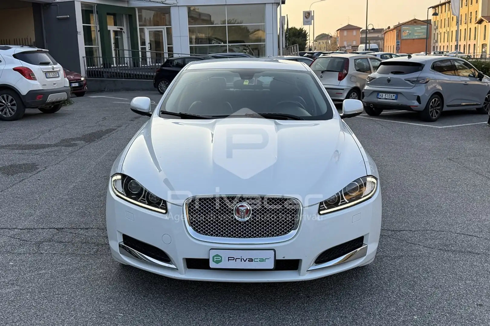 Jaguar XF XF 2.2 D Eco Білий - 2