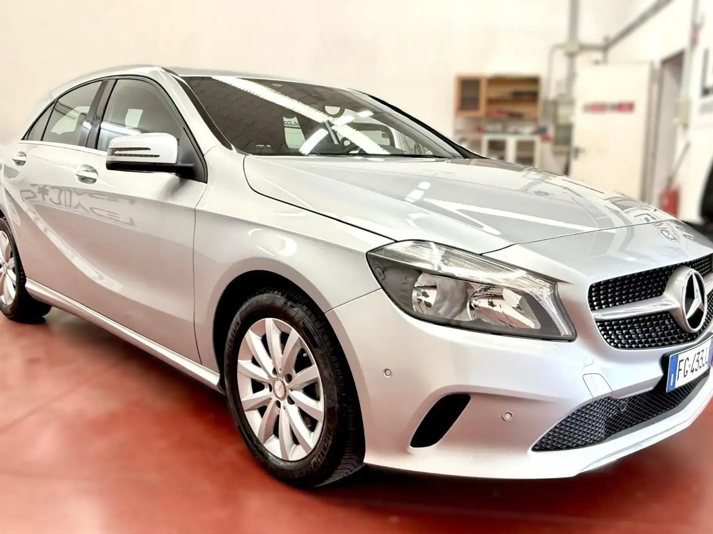 Mercedes-Benz A 180 Classe A 180 CDI d Sport auto NEOPATENTATI Argento - 1