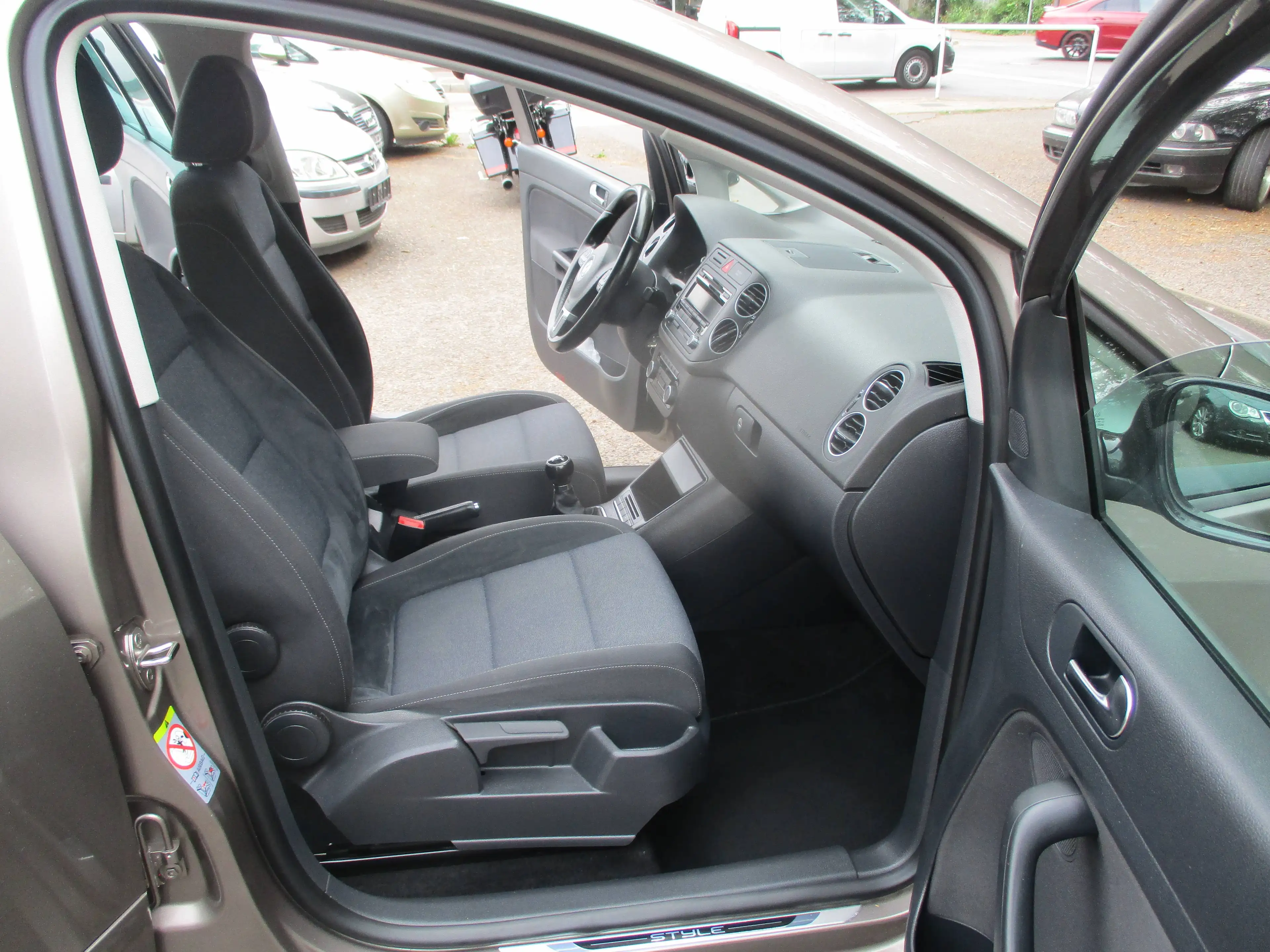 Volkswagen Golf Plus Style — photo 7
