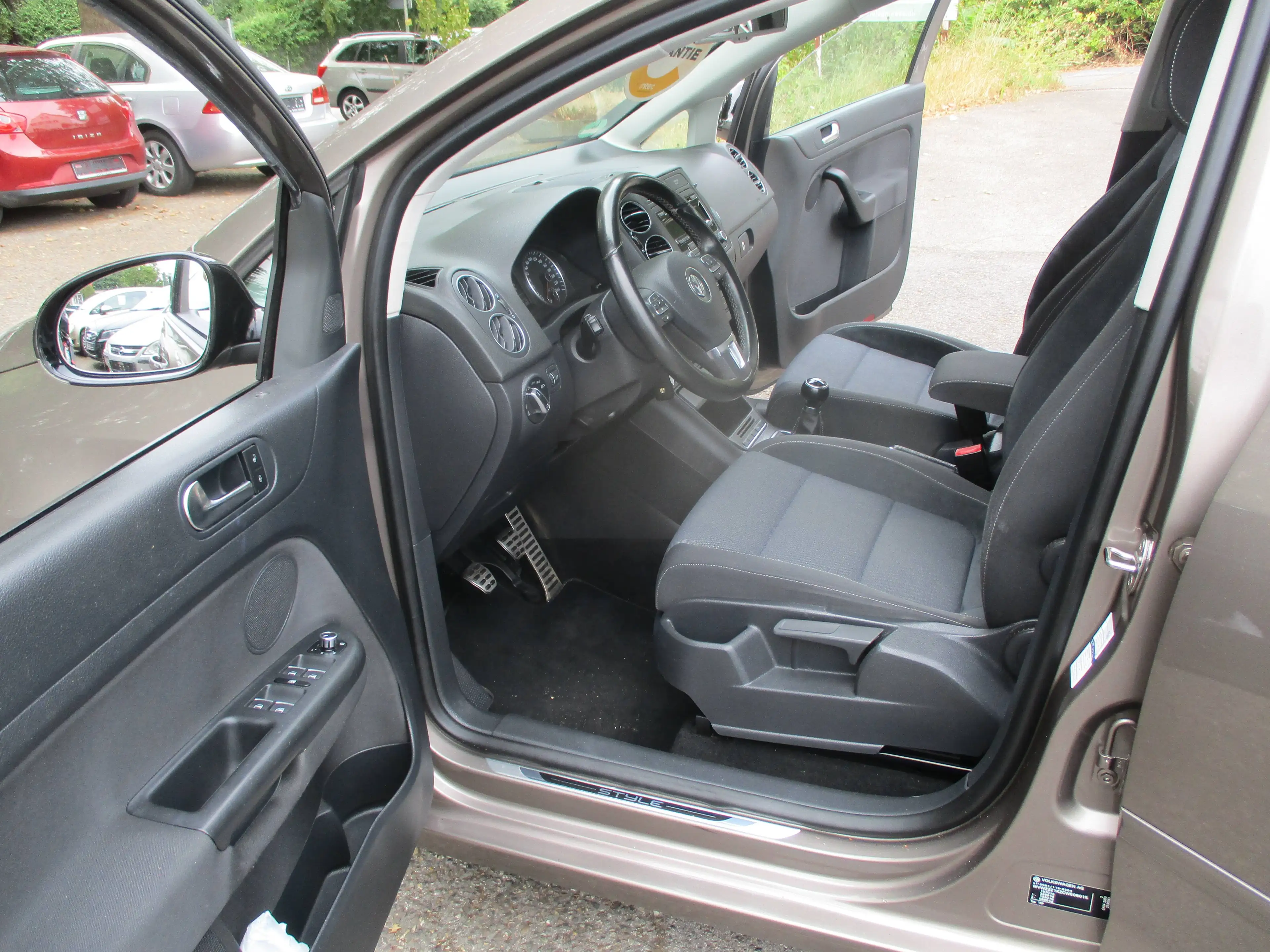 Volkswagen Golf Plus Style — photo 12