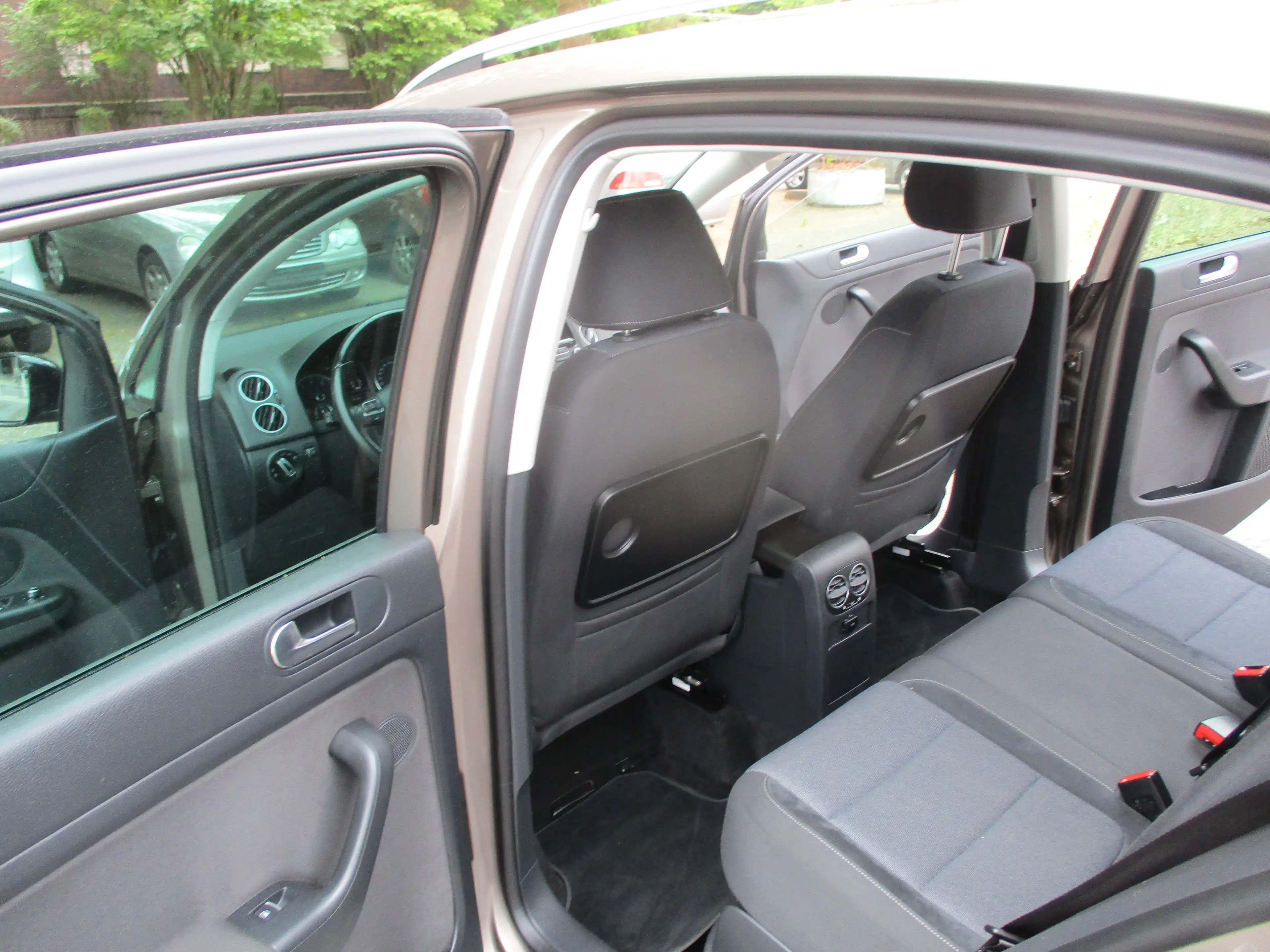 Volkswagen Golf Plus Style — photo 10