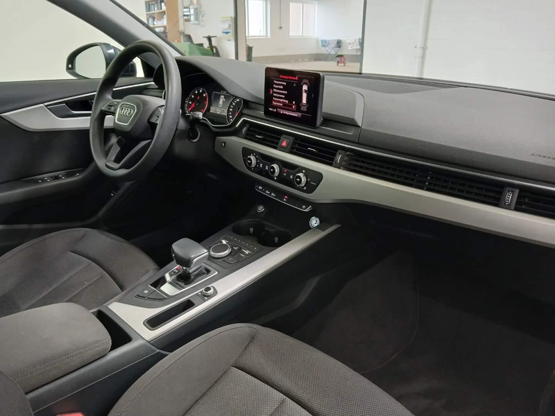 Audi A4 Avant 2.0 TFSI Autom. PDC Navi Pano 1.Hd. — photo 8