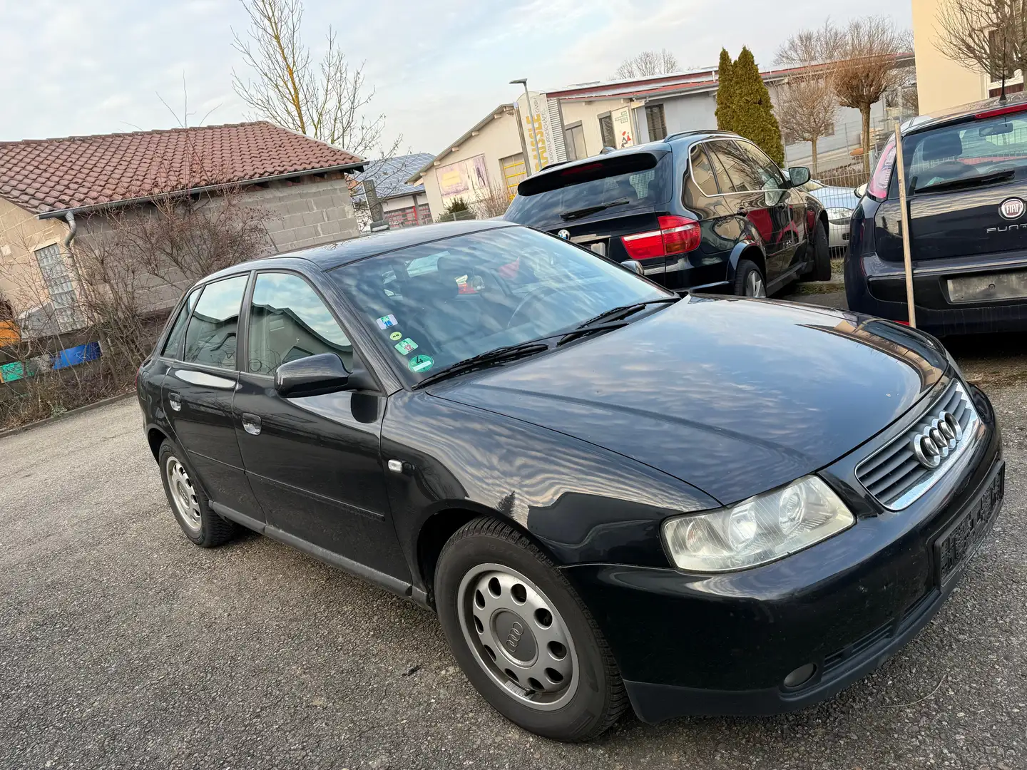 Audi A3 A3 1.9 TDI Ambiente Schwarz - 1