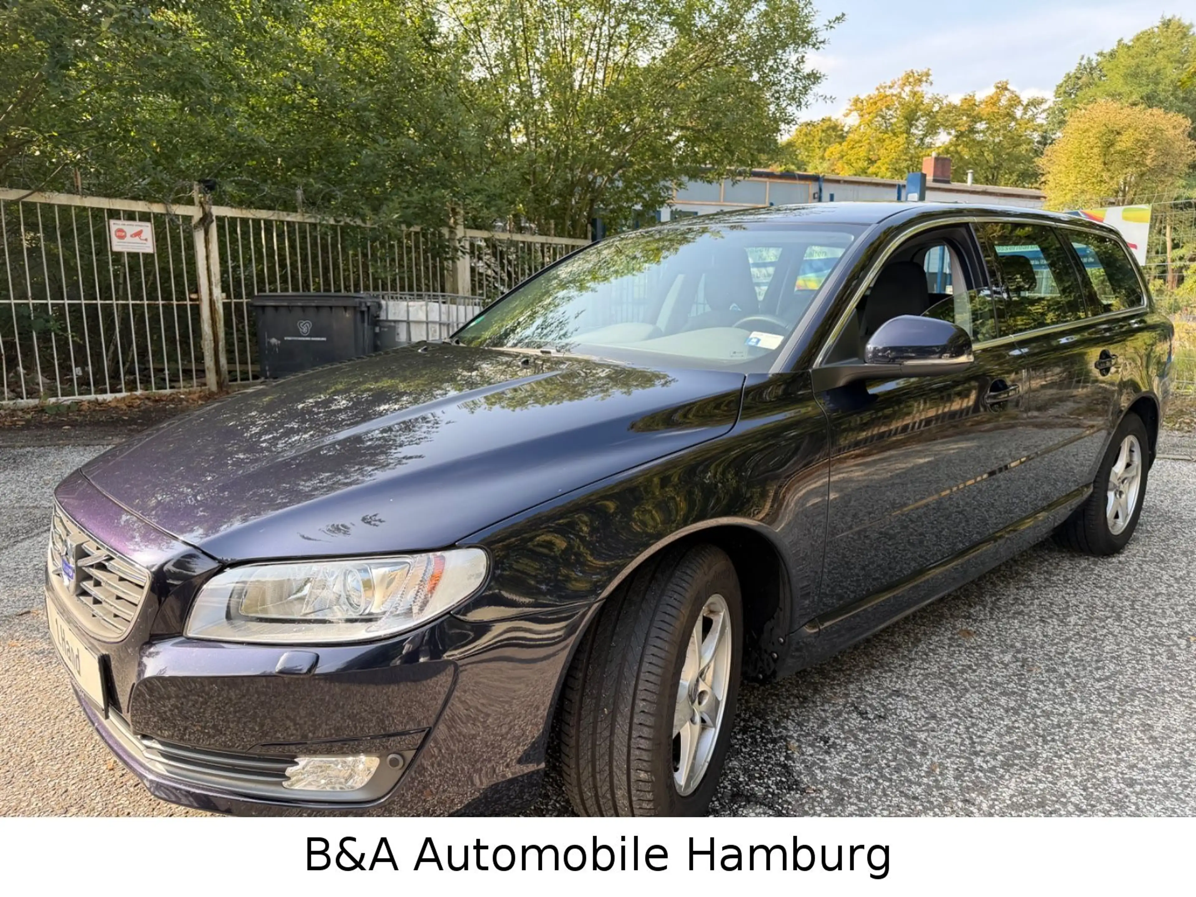 Volvo V70 Kombi Linje 1 Hand+Tüv/Au Neu+Navi — photo 2