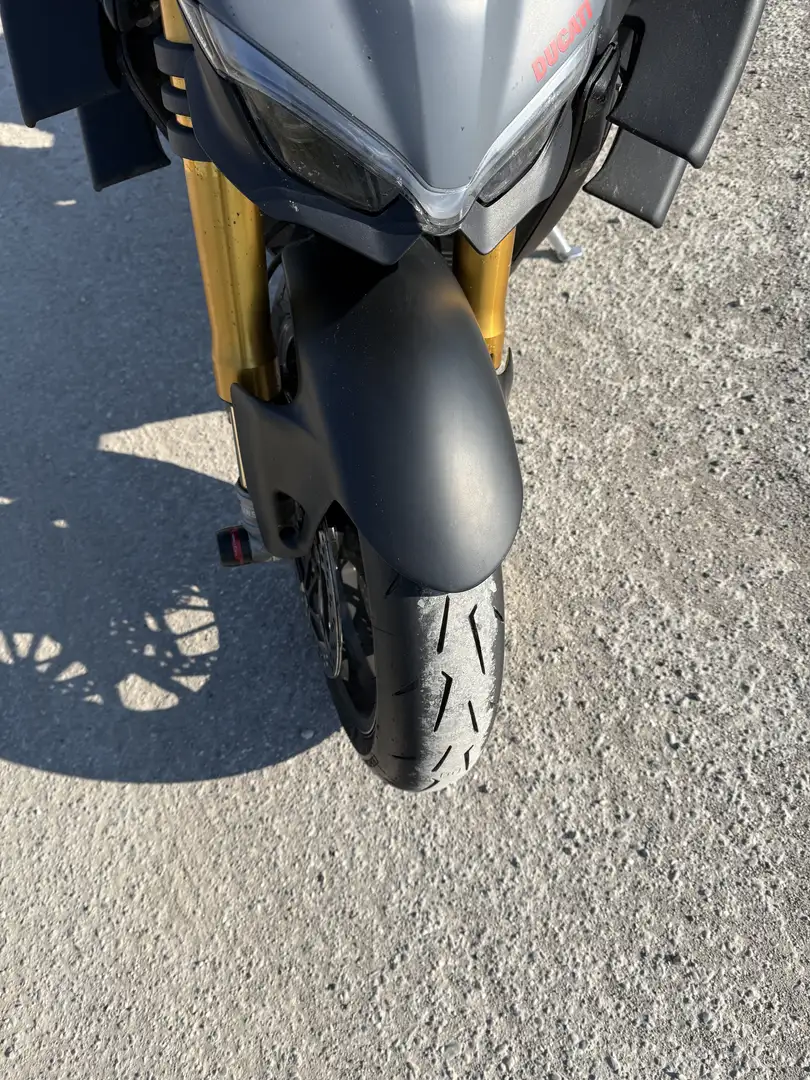 Ducati Streetfighter V4S - 2