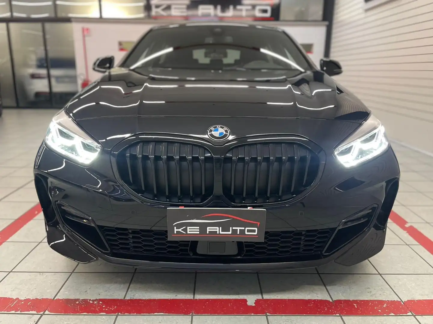 BMW 118 Serie 1 F40 118d Msport auto Nero - 2